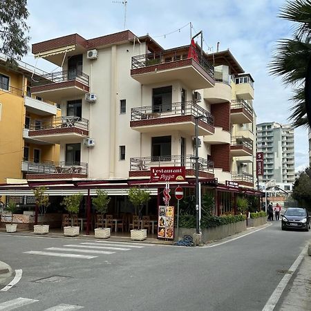 Hotel Dollari Kryemëdhej Eksteriør bilde